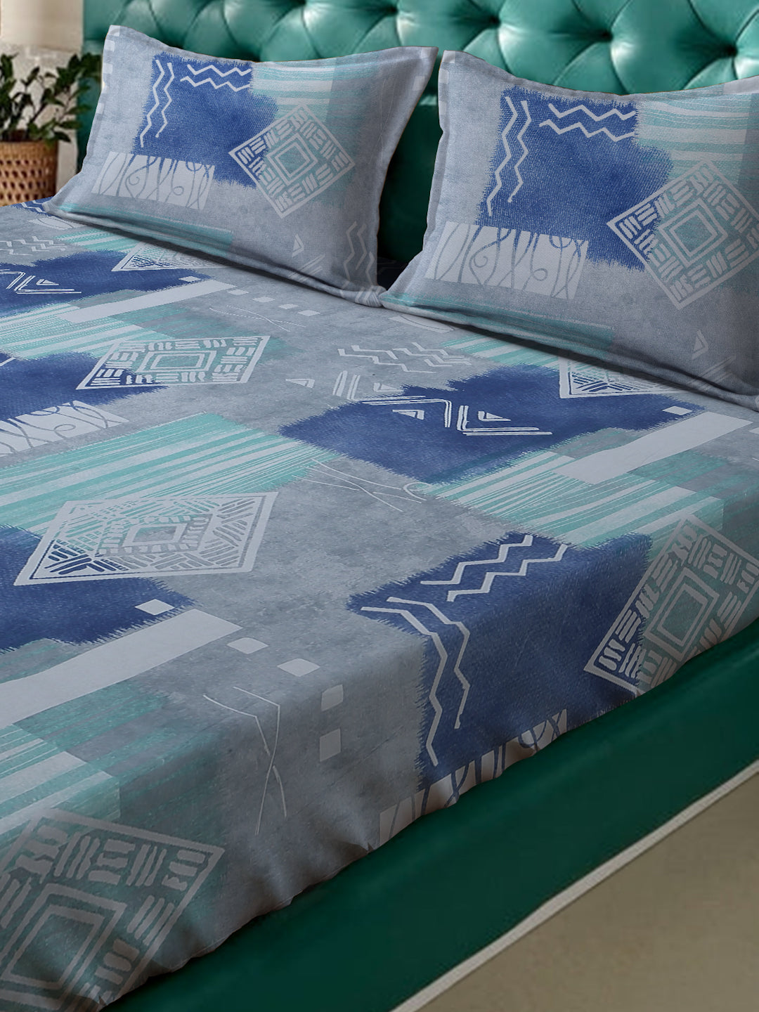 Klotthe Blue Geometric 400 TC Pure Cotton Double Bedsheet with 2 Pillow Covers